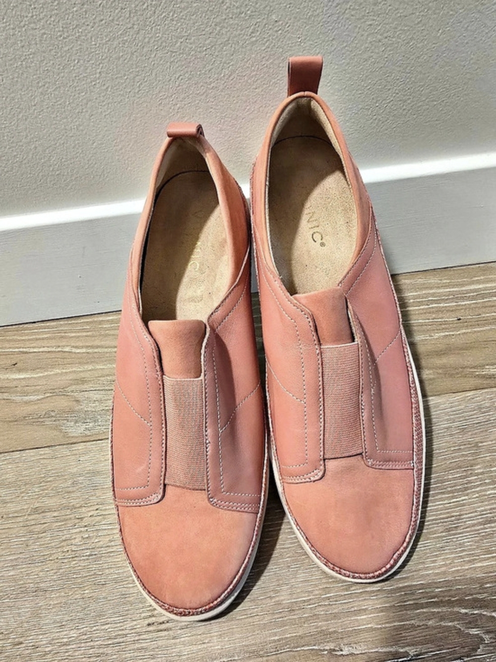 Vionic Ellen Platform Slip-On Sneaker Pink - Size 11 - NWOT